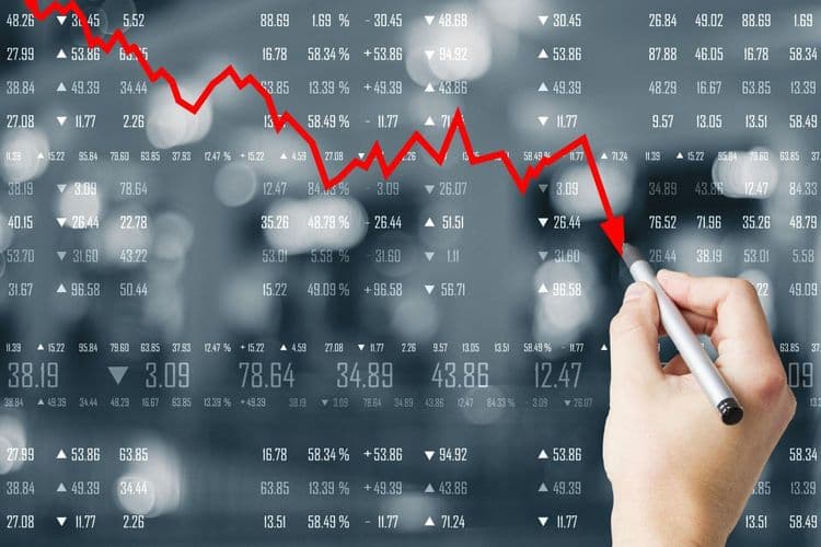 Рецессия или кризис: как отличить и сохранить инвестиции в Украине