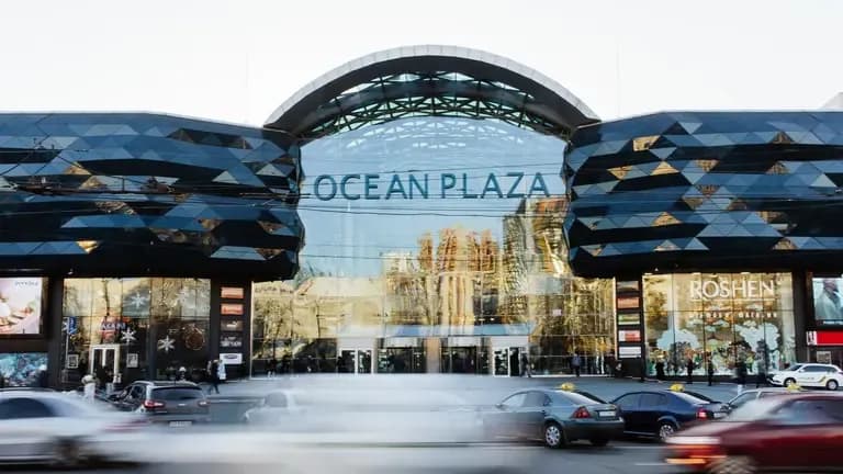 Минюст обнуляет долг ТРЦ Ocean Plaza
